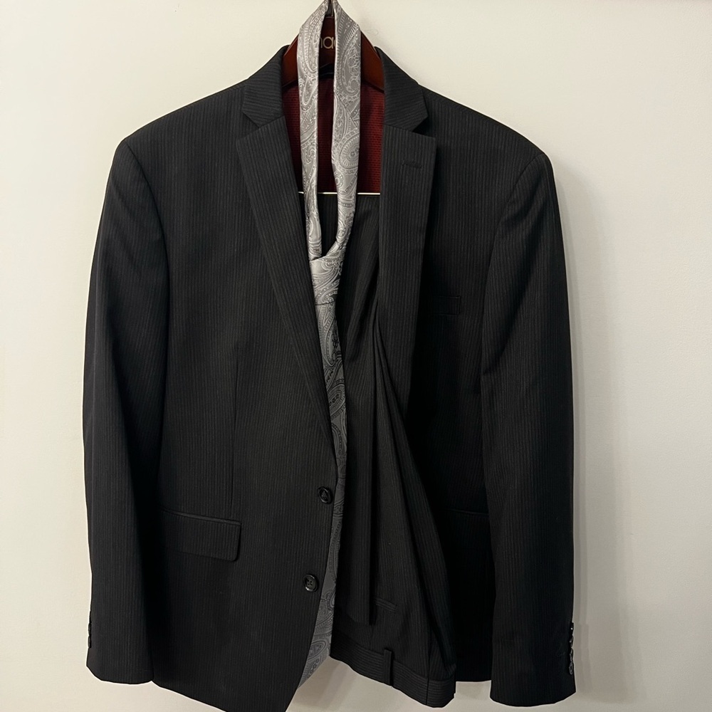 Classic Black Men's Suit, Pants, and Tie